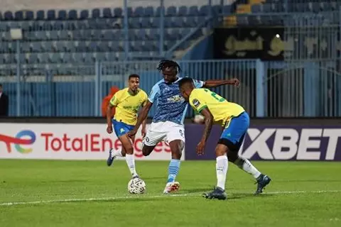 الأولوية ليست لنهائي أفريقيا.. الدوري الجنوب أفريقي يثير الغضب قبل قمة صنداونز وبيراميدز